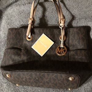 Michael Kors tote